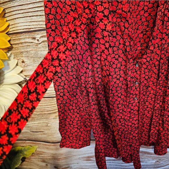 Leifsdottir 100% silk long sleeve blouse Women's size 6 red/ black Pre-owned - Picture 5 of 11
